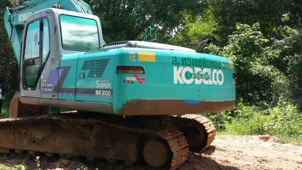 ขายรถขุดแบ็คโค KOBELCO200-6 MARK VI เอกสารพร้อม เครื่องดี ปั๊มแห้ง เอกสารอินวอยซ์  บูมดีเอวดี แอร์เย็น ปั๊มดี เดิม