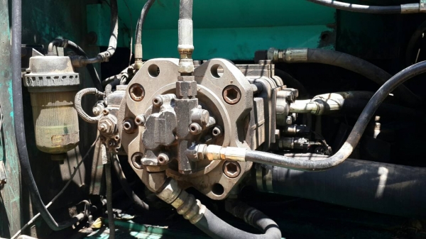 ขายรถขุดแบ็คโค KOBELCO200-6 MARK VI เอกสารพร้อม เครื่องดี ปั๊มแห้ง เอกสารอินวอยซ์  บูมดีเอวดี แอร์เย็น ปั๊มดี เดิม