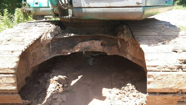 ขายรถขุดแบ็คโค KOBELCO200-6 MARK VI เอกสารพร้อม เครื่องดี ปั๊มแห้ง เอกสารอินวอยซ์  บูมดีเอวดี แอร์เย็น ปั๊มดี เดิม