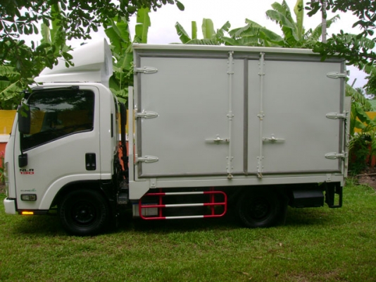 ISUZU NLR 130 รถห้างมือเดียว 70000KM.ป้ายเล็กไม่ติดเวลา ISUZU NLR 130 รถห้างมือเดียว 70000KM.ป้ายเล็กไม่ติดเวลา