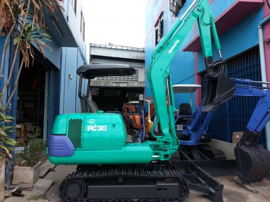 ขาย รถขุด KOMATSU รุ่น PC30-7- แทร็กเหล็ก มือสองญี่ปุ่น