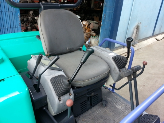 ขาย รถขุด KOMATSU รุ่น PC30-7- แทร็กเหล็ก มือสองญี่ปุ่น ขาย รถขุด KOMATSU รุ่น PC30-7- แทร็กเหล็ก มือสองญี่ปุ่น