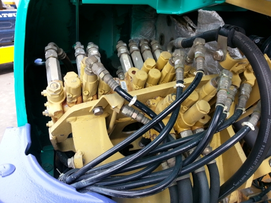 ขาย รถขุด KOMATSU รุ่น PC30-7- แทร็กเหล็ก มือสองญี่ปุ่น ขาย รถขุด KOMATSU รุ่น PC30-7- แทร็กเหล็ก มือสองญี่ปุ่น