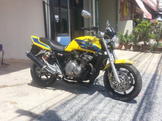 วุฒินนบุรี// ถุกที่สุดใน3โลก CB400sf ปี93 สภาพตามรูปเครื่องติดพร้อมใช้คับยางหน้าหลังพอได้