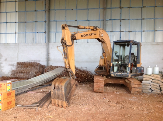 แบคโฮ PC 60-5