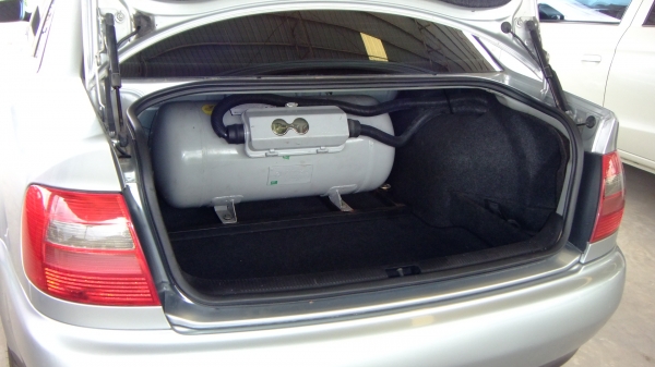 a4 2.4แก๊สหัวฉีด ราคาต่อรองได้