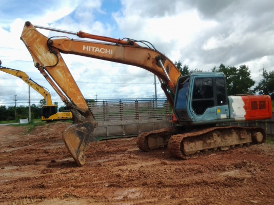 ขายHITACHI  ex200-3 ราคาถูก599,000บาท