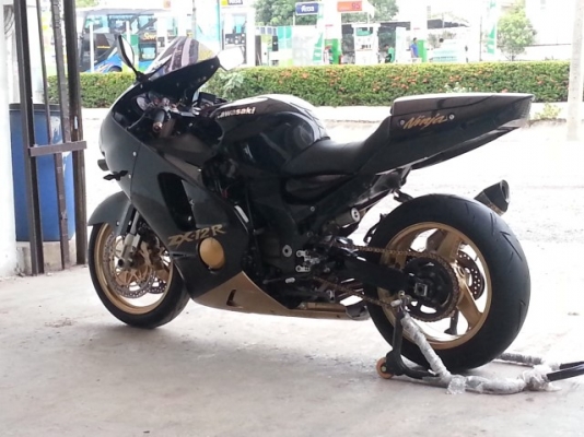 วุฒินนบุรี// ลดกระหน่ำ ZX12R ปี2001 สภาพสวยมากเครื่องดีสุดๆคับพร้อมใช้เสียสรรพสามิตรแล้ว