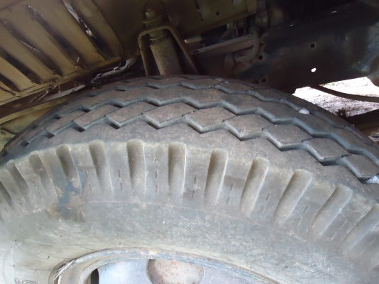 ขายรถสิบล้อดรั้ม2เพลาหลงเบรดใหญ่เครือง175แรงสโลว์อินเตอ