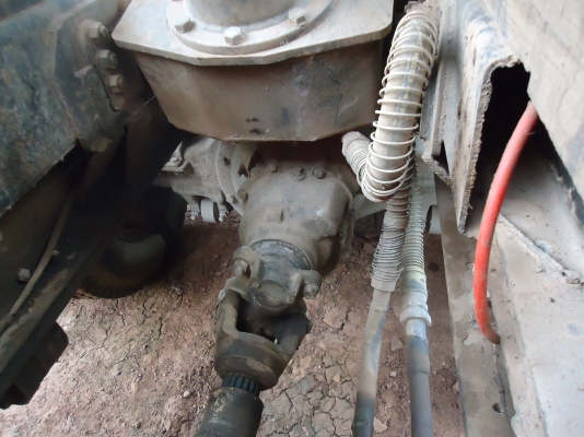 ขายรถสิบล้อดรั้ม2เพลาหลงเบรดใหญ่เครือง175แรงสโลว์อินเตอ