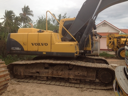 ขายด่วน VOLVO EC210Blc ไมล์1X,XXXชม. รถสวยมากๆค่ะ