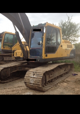 ขายด่วน VOLVO EC210Blc ไมล์1X,XXXชม. รถสวยมากๆค่ะ