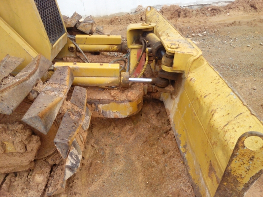 ขายรถแทรคเตอร์ CAT D3C รถสวยพร้อมใช้ช่วงล่างแน่น ขายรถแทรคเตอร์ CAT D3C รถสวยพร้อมใช้ช่วงล่างแน่น