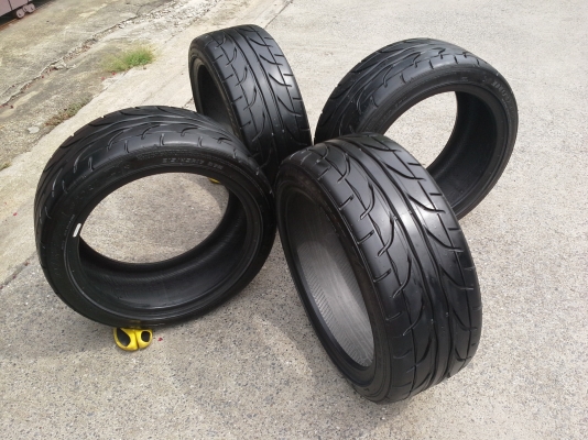 ยางซิ่ง Dunlop direzza sport Z1 ปี12 1ชุดสวยๆ(ปรับราคา10000) ยางซิ่ง Dunlop direzza sport Z1 ปี12 1ชุดสวยๆ(ปรับราคา10000)