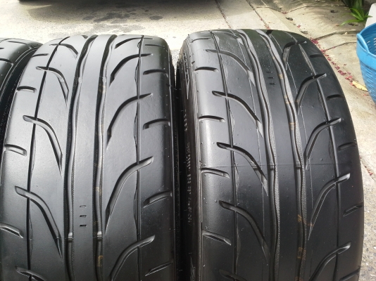 ยางซิ่ง Dunlop direzza sport Z1 ปี12 1ชุดสวยๆ(ปรับราคา10000) ยางซิ่ง Dunlop direzza sport Z1 ปี12 1ชุดสวยๆ(ปรับราคา10000)