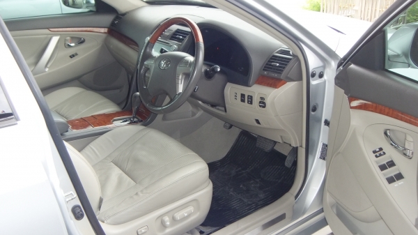 camry 2.4 hybrid navi