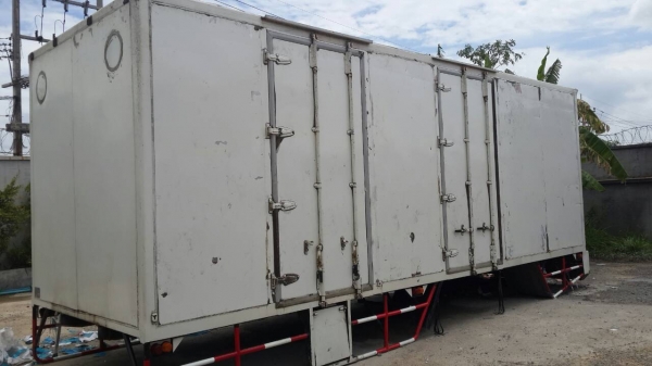 ขายตู้แห้งจากรถบรรทุก 10 ล้อ Hino Mega ขายตู้แห้งจากรถบรรทุก 10 ล้อ Hino Mega