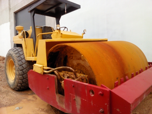 ขายรถบดDINAPAC10 ตัน  พร้อมใช้ราคาถูก