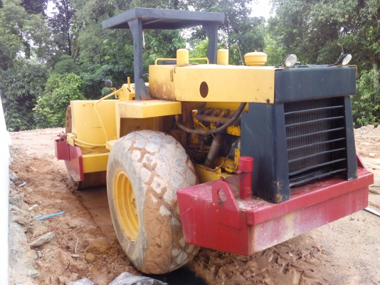 ขายรถบดDINAPAC10 ตัน  พร้อมใช้ราคาถูก