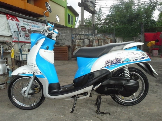 Fino ลายปารีส สีฟ้าขาว สวยๆเดิมๆราคาเบาๆครับ