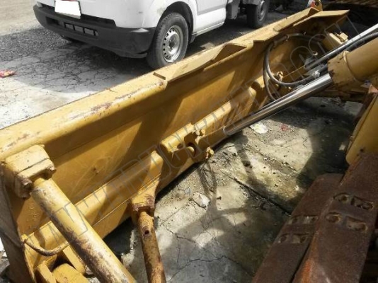 รถแทรคเตอร์MITSUBISHI CATERPILLAR