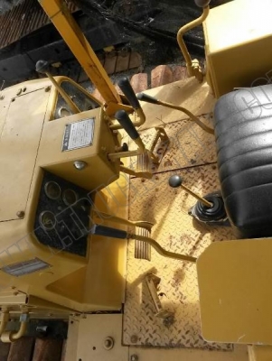 รถแทรคเตอร์MITSUBISHI CATERPILLAR