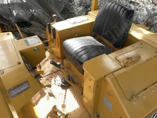 รถแทรคเตอร์MITSUBISHI CATERPILLAR