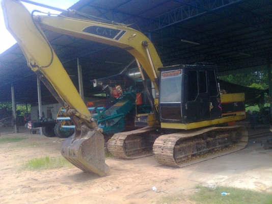 ขายรถแม็คโค CAT120 ราคา 750000บาท