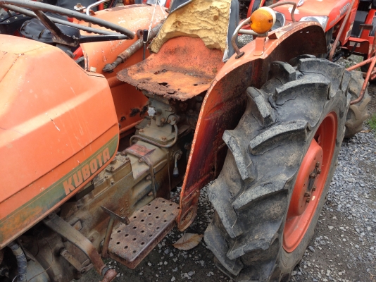 โล็ะไปเลยครับ KUBOTA L2608 เก่าไทยตามสภาพนะครับ เครื่องติดขับได้ โล็ะไปเลยครับ KUBOTA L2608 เก่าไทยตามสภาพนะครับ เครื่องติดขับได้