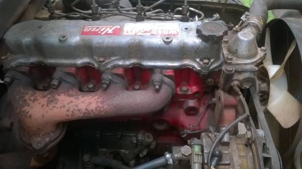 ขาย 6 ล้อ สภาพสวยพร้อมใช้ KM779 กระบะยาว 5.50 เมตร คัสซีสวยตลอดเส้น  เครื่อง WO4D 117 แรงม้า ภายในสวย ทะเบียนเต็มพร้อมโอน ราคาต่อรองได้ครับ