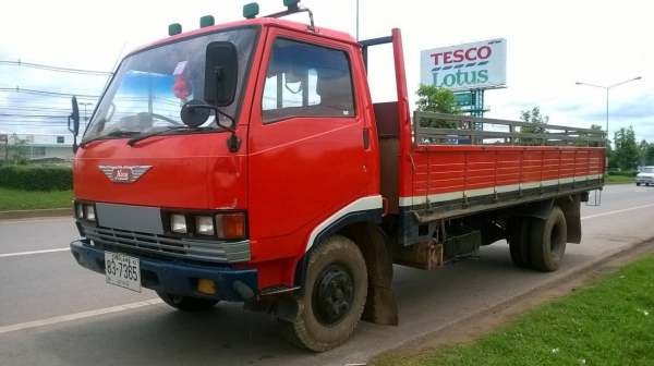 ขาย 6 ล้อ สภาพสวยพร้อมใช้ KM779 กระบะยาว 5.50 เมตร คัสซีสวยตลอดเส้น  เครื่อง WO4D 117 แรงม้า ภายในสวย ทะเบียนเต็มพร้อมโอน ราคาต่อรองได้ครับ