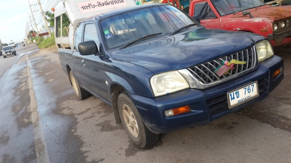 2001MITSUBISHI, L200 STRADA 2.5 MEGACAB GL