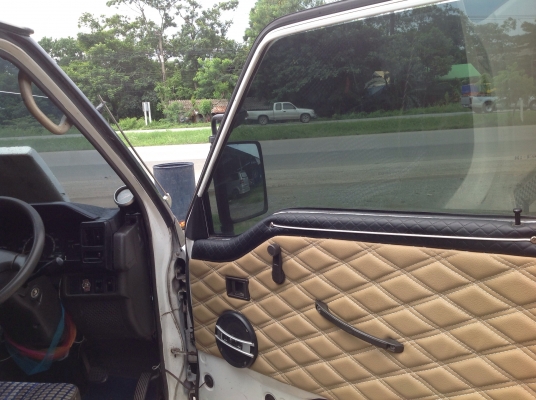 รถตู้ มิตซูบิสชิ L300