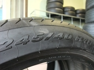 ยาง Pirelli 245/40/18 ปี 11 ยาง Pirelli 245/40/18 ปี 11