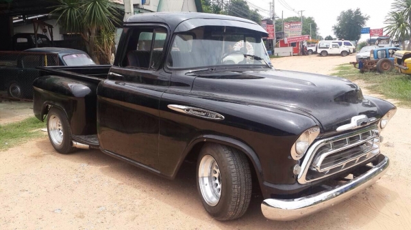 Chevrolet apache 1957