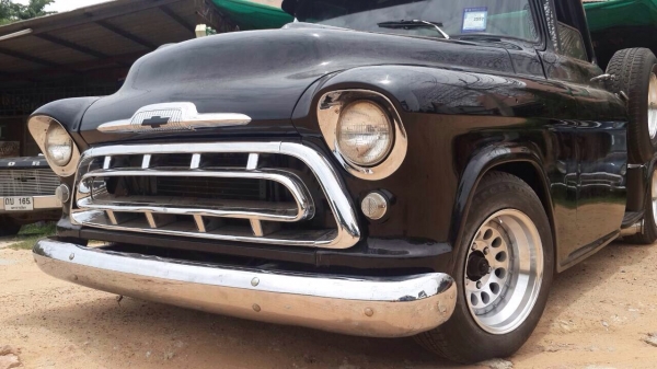 Chevrolet apache 1957