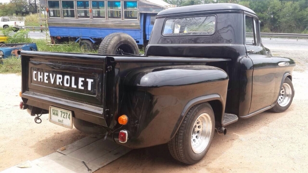 Chevrolet apache 1957