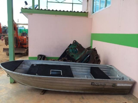 ขายเรือตกปลาอลูมิเนียม 12 ฟุต นำเข้าจากญี่ปุ่น ติดต่อ 081-2990958/089-8368497 (เจ้าของขายเอง)