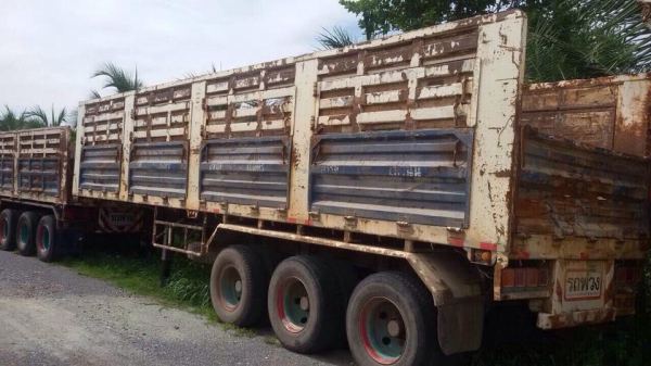 ขายหางพ่วงมีคอกอู่พนัส ยาว 12 เมตร 3 เพลา ยาง 60\% ทะเบียนพร้อม