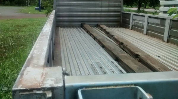 กระบะบรรทุกสแตนเลส กว้่าง 2.10M ยาว 4.30M สภาพดี พร้อมใช้ กระบะบรรทุกสแตนเลส กว้่าง 2.10M ยาว 4.30M สภาพดี พร้อมใช้