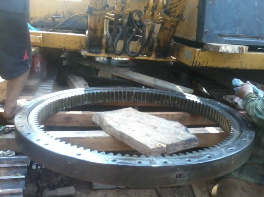 ขายแบคโฮ  CAT EL200B  เครื่อง CAT 3116
