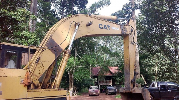 ขายแบคโฮ  CAT EL200B  เครื่อง CAT 3116