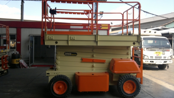 ขาย!! รถกระเช้ามือสอง แบรนด์ JLG เครื่องจักรดีมีคุณภาพ ราคาโดนใจ