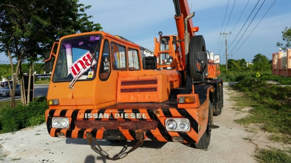 รถเครน 10 ล้อ TADANO