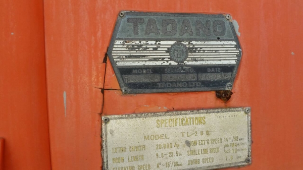 รถเครน 10 ล้อ TADANO