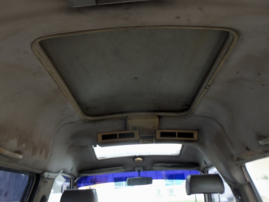 ขายรถตู้ไลท์เอช หลังคาสุง มีทะเบียน