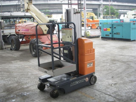 ขาย รถยกส่วนบุคคลมือสอง สูง 5.90 M. แบรนด์อเมริกา # JLG รุ่น 20DVL ขาย รถยกส่วนบุคคลมือสอง สูง 5.90 M. แบรนด์อเมริกา # JLG รุ่น 20DVL