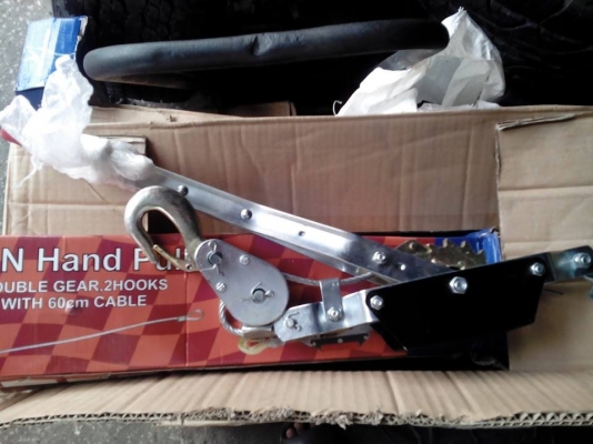 รอกสลิง 2 TON ครับ ราคา 690 บาท พร้อมส่ง มี 10 กว่าตัว