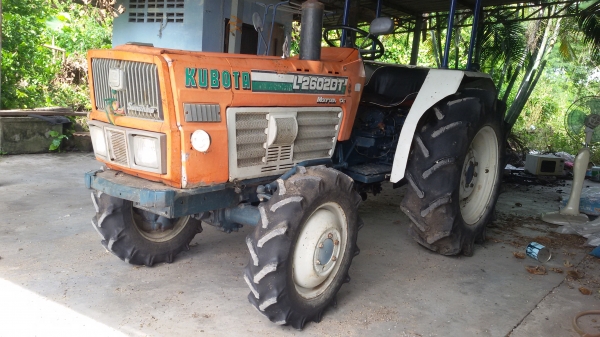 ขายคูโบต้า2600bt  2เพลาสภาพพร้อมใช่ครับระบบใช่งานได้ดี เดิมมากครับ