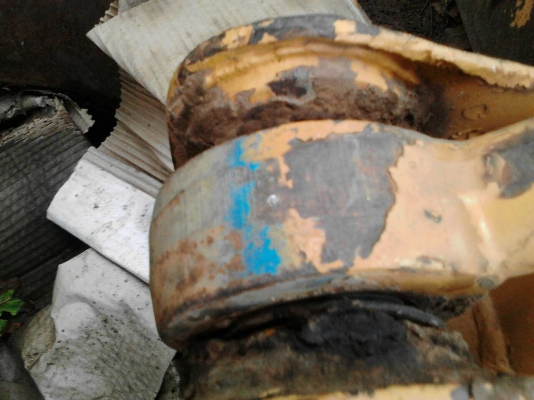 ขายด่วนรถแทรกเตอร์KOMATSU-D20P-17สภาพดีพร้อมใช้งาน